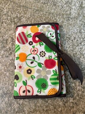 Thirty-One Colorful Apple Print Coupon Notebook Wallet